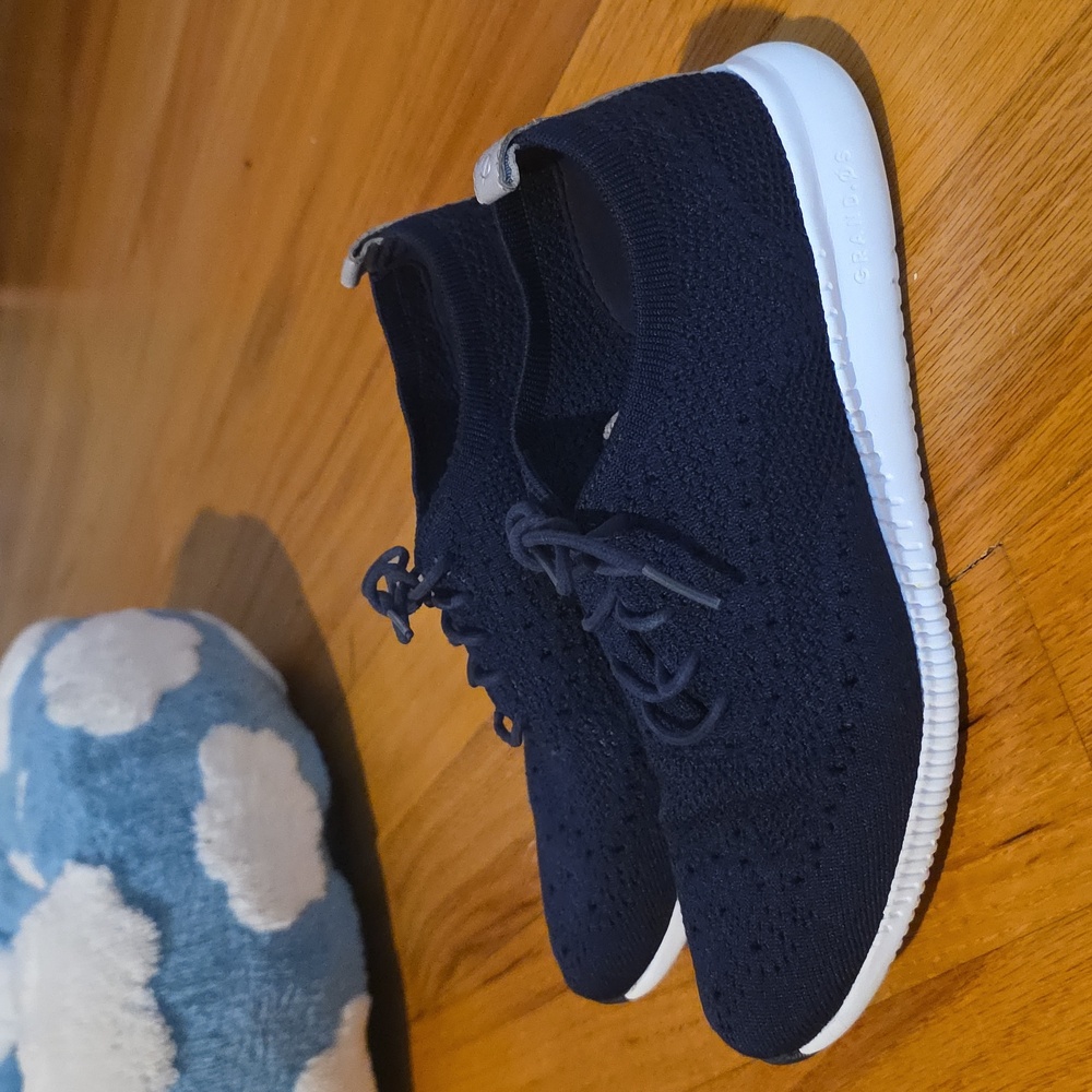 Cole Haan Women's 2.ZERØGRAND Stitchlite™ Wingtip Oxfords in Marine Blue: Size 8 - Picture 3 of 6